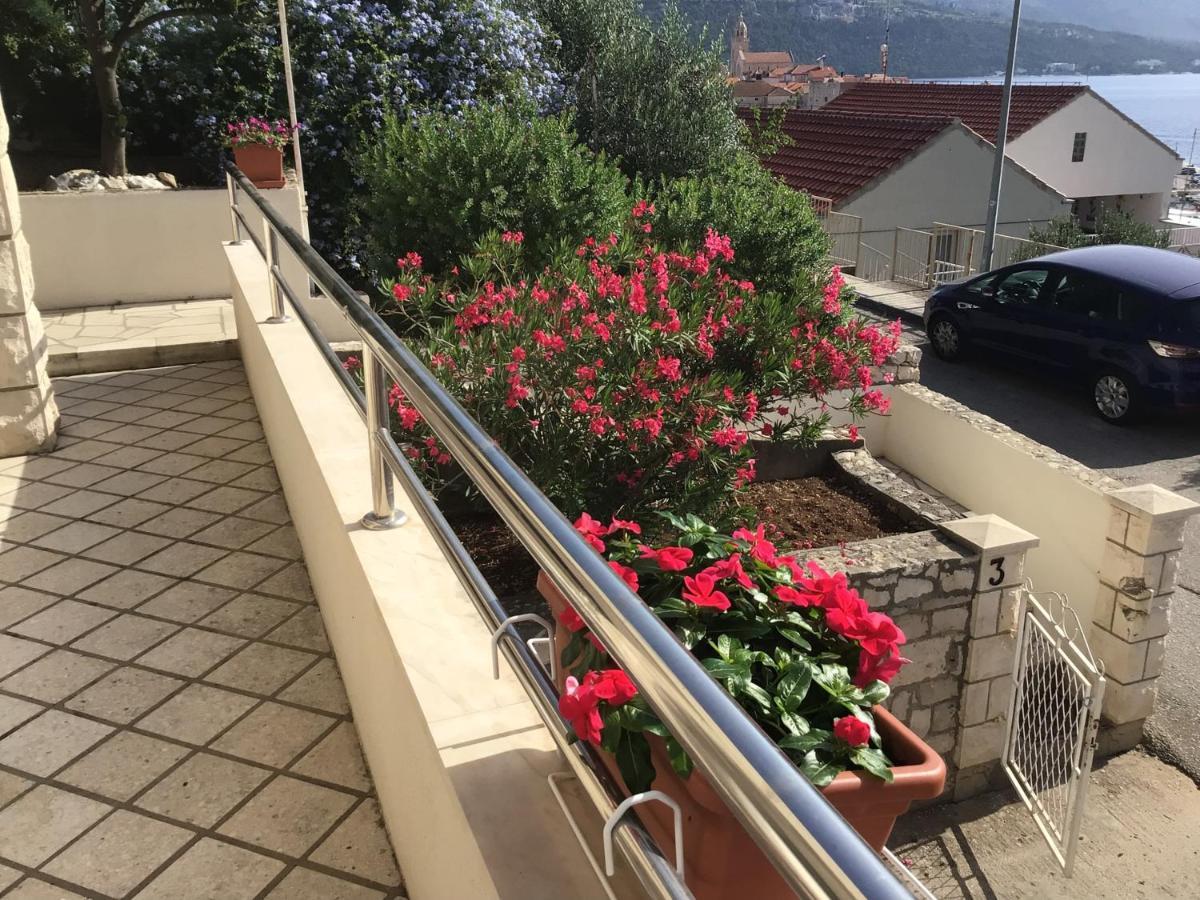 Lux Apartments Korcula Town Bagian luar foto