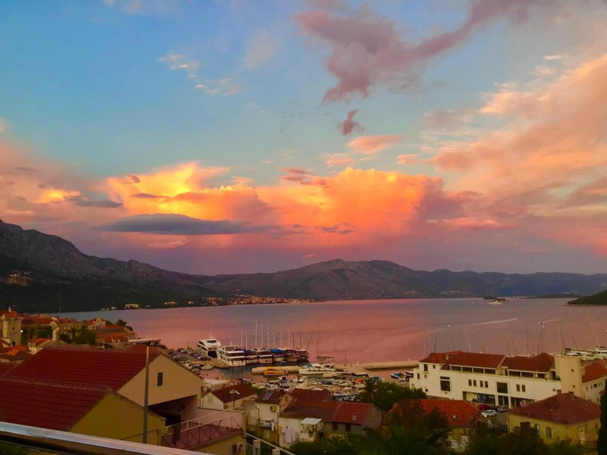 Lux Apartments Korcula Town Bagian luar foto